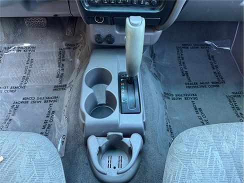 Used 2001 Toyota Tacoma 2WD Regular Cab image 11