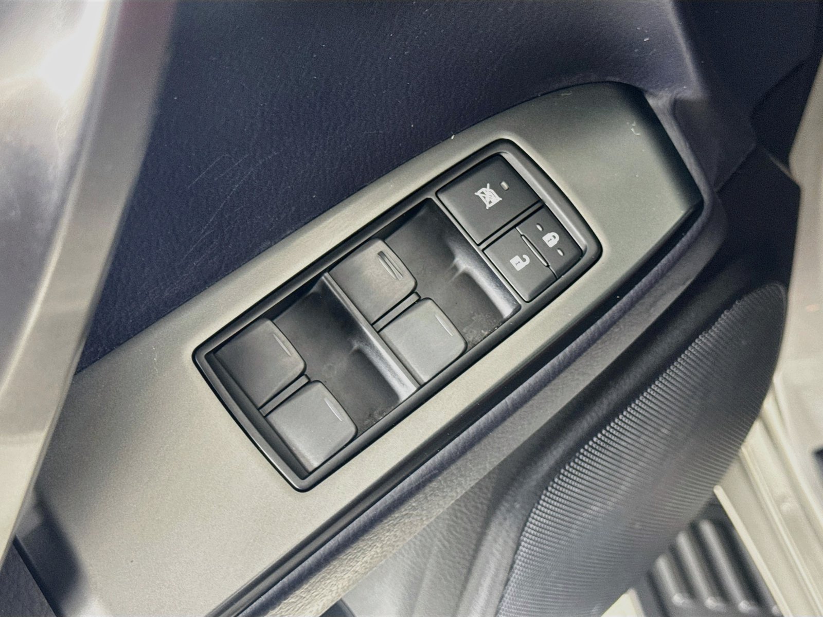 Used 2023 Lexus GX 460 Premium w/ Premium Package AWD/4WD image 17