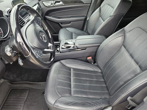 Used 2017 Mercedes-Benz GLS 450 4MATIC image 5