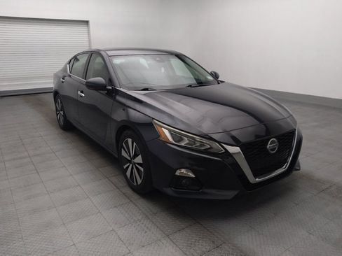 Used 2019 Nissan Altima 2.5 SL FWD image 13