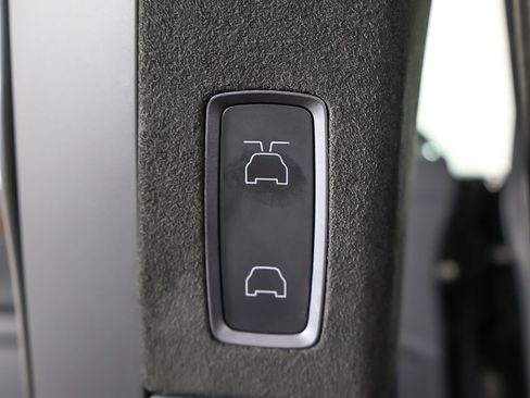 Used 2020 Tesla Model X Long Range image 24