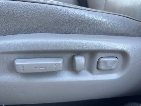 Used 2013 Honda Pilot Touring image 16