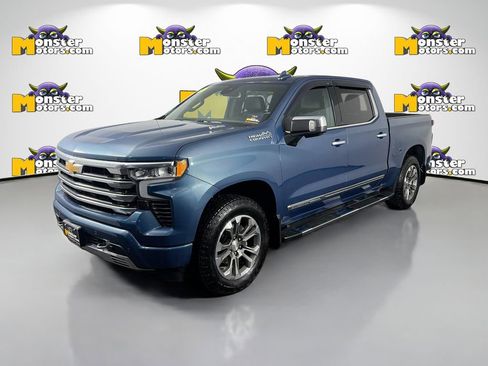 Used 2024 Chevrolet Silverado 1500 High Country w/ Z71 Off-Road Package AWD/4WD image 1