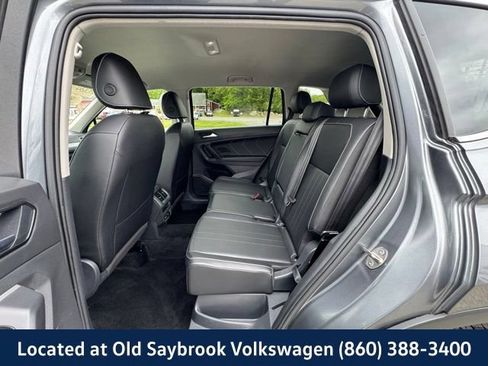Certified 2024 Volkswagen Tiguan SE AWD/4WD image 9