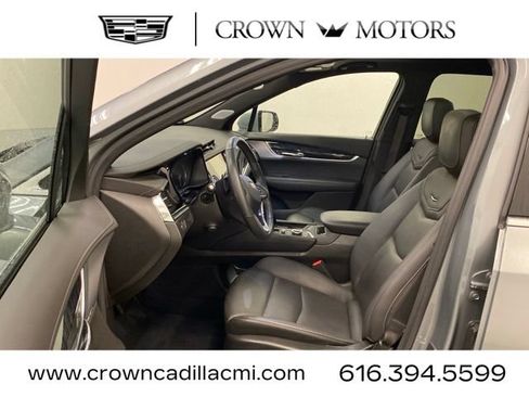 Certified 2023 Cadillac XT6 Premium Luxury AWD/4WD image 8