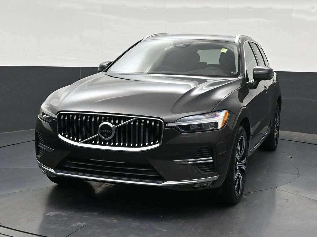 Certified 2023 Volvo XC60 B5 Plus AWD/4WD image 9