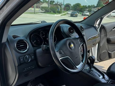 Used 2015 Chevrolet Captiva Sport LS FWD image 24