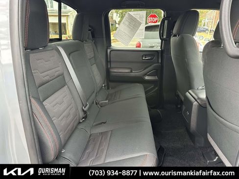 Used 2023 Nissan Frontier PRO-4X w/ Technology Package image 21