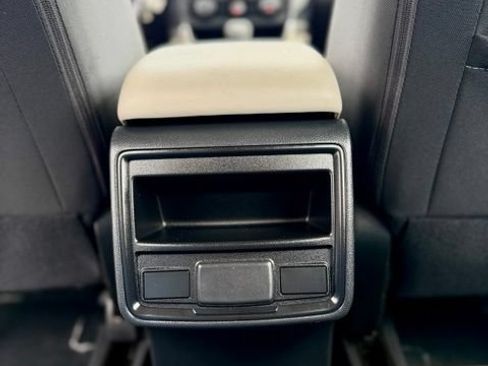 Used 2023 Subaru Forester AWD/4WD image 23