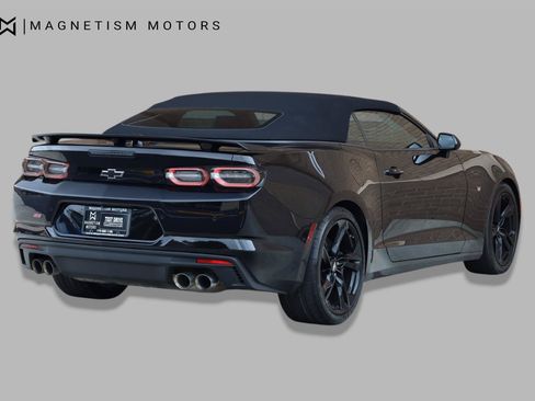 Used 2019 Chevrolet Camaro SS RWD image 14