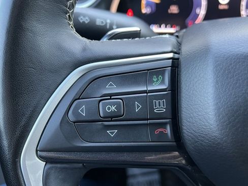 Used 2021 Jeep Grand Cherokee L Laredo image 16