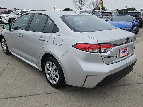 Used 2025 Toyota Corolla LE image 23