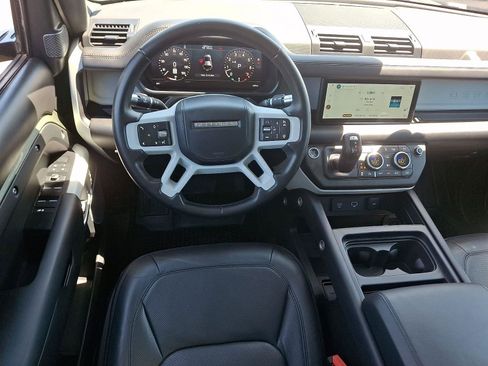 Used 2020 Land Rover Defender 110 HSE AWD/4WD image 11