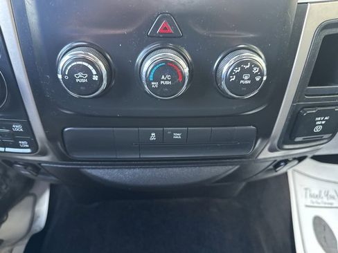 Used 2015 RAM 1500 Big Horn image 33
