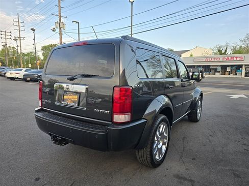 Used 2010 Dodge Nitro Detonator AWD/4WD image 3
