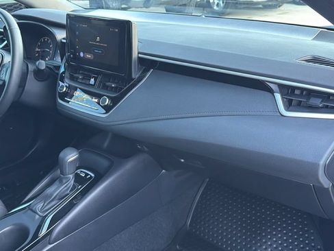 Used 2025 Toyota Corolla SE FWD image 30