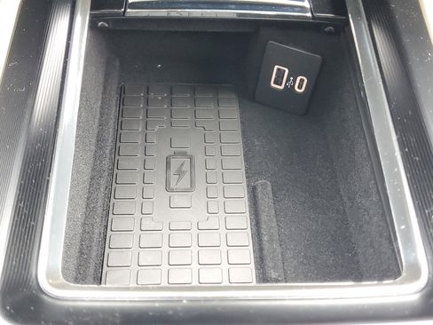 New 2026 Lincoln Corsair Premiere image 23