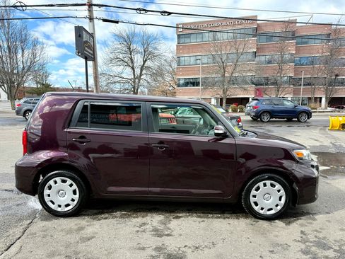 Used 2015 Scion xB image 6