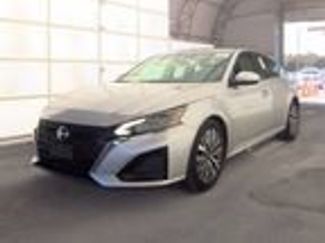 Used 2023 Nissan Altima 2.5 SV FWD video 1