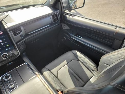 Used 2024 Ford Expedition Max Platinum image 13