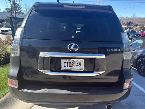 Used 2022 Lexus GX 460 Premium w/ Premium Package image 11