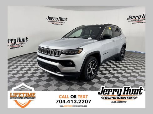Used 2024 Jeep Compass Limited image 1