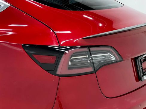 Used 2020 Tesla Model 3 Performance AWD/4WD image 32