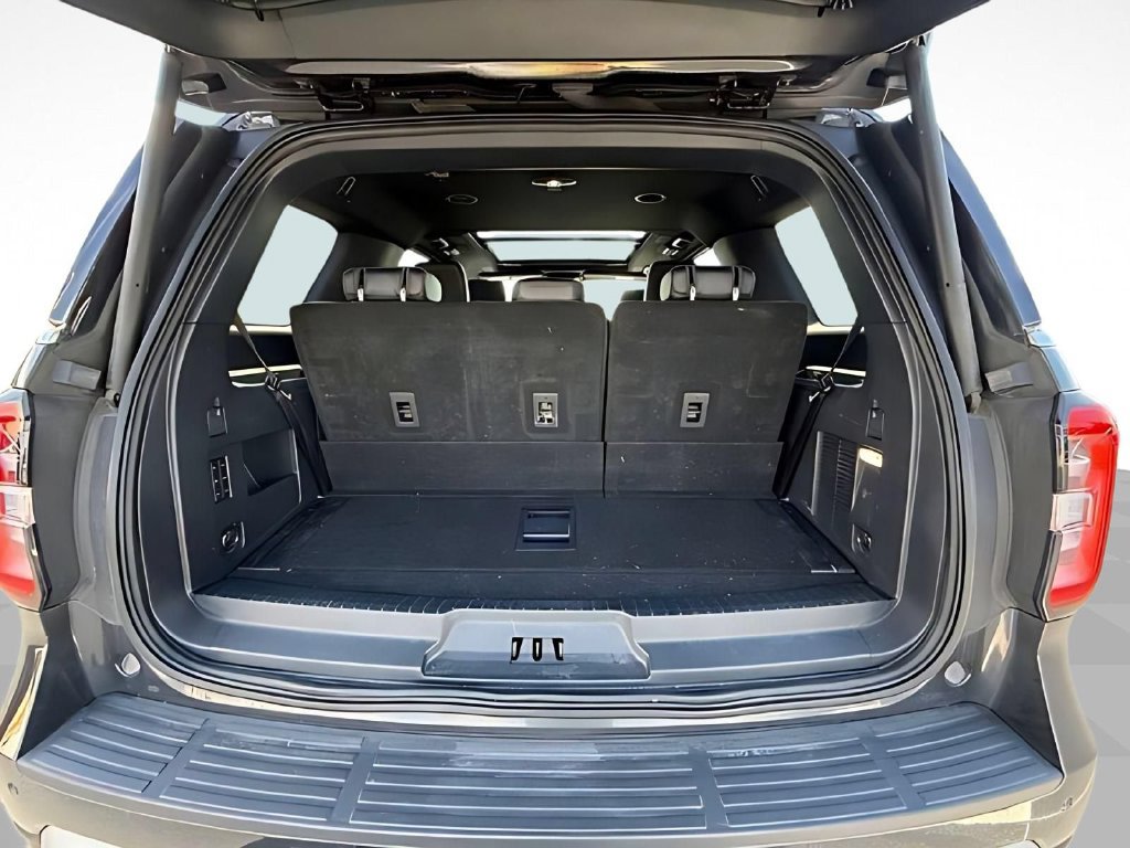 Used 2024 Ford Expedition Platinum AWD/4WD image 30