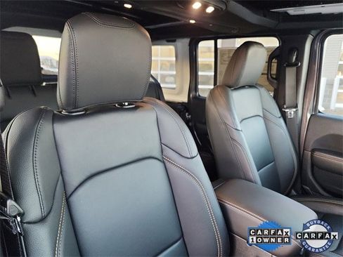 Used 2025 Jeep Wrangler Unlimited Sahara w/ Safety Group image 32