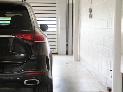 Certified 2021 Mercedes-Benz GLE 350 4MATIC image 10