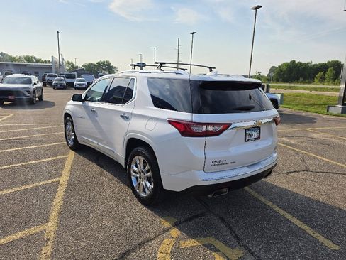 Used 2018 Chevrolet Traverse High Country AWD/4WD image 3