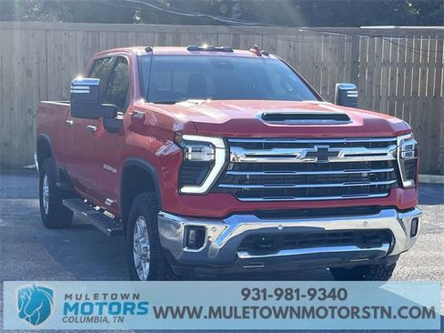 Used 2024 Chevrolet Silverado 3500 LTZ w/ LTZ Plus Package image 3
