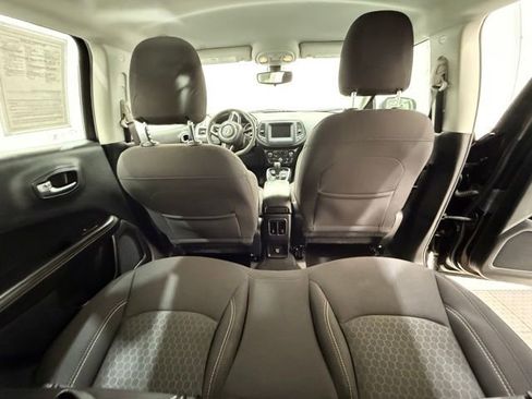 Used 2021 Jeep Compass Sport image 26