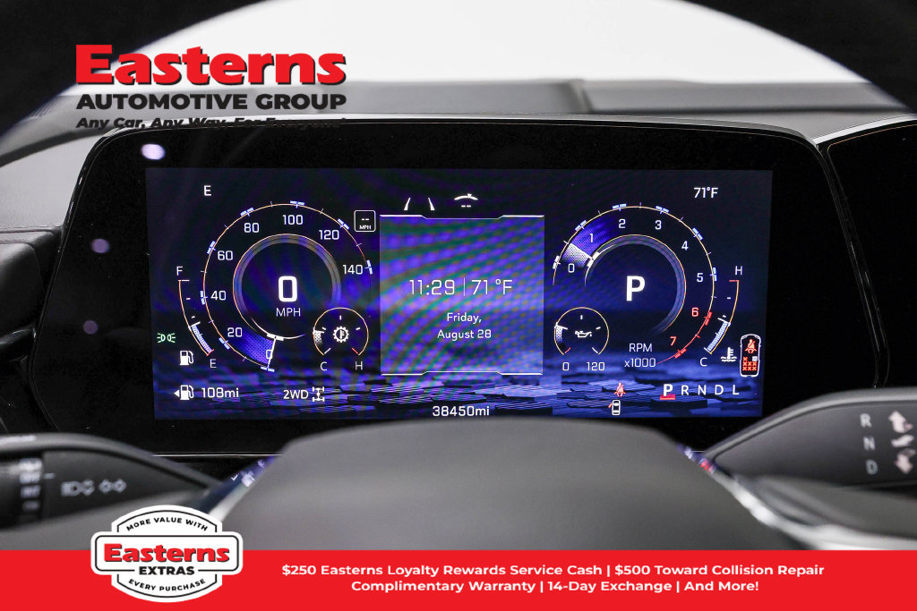 Used 2025 Chevrolet Suburban Z71 AWD/4WD image 19