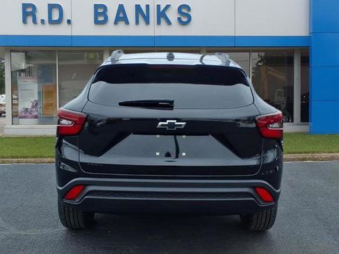 New 2026 Chevrolet Trax LT w/ Midnight Edition image 4