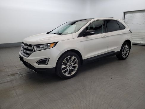 Used 2017 Ford Edge Titanium w/ Equipment Group 302A AWD/4WD image 2