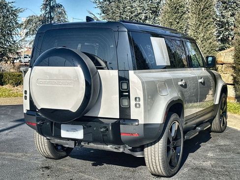 Used 2026 Land Rover Defender 110 S image 5