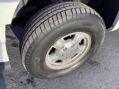 Used 2008 Chevrolet Colorado LS image 18