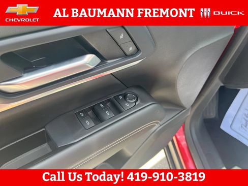 Used 2025 GMC Terrain Elevation AWD/4WD image 11