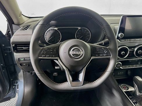Certified 2025 Nissan Sentra SR image 12