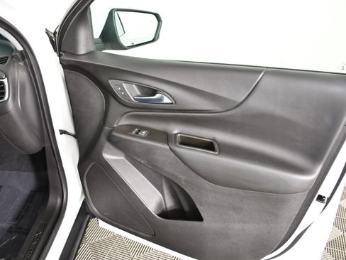 Used 2020 Chevrolet Equinox LT AWD/4WD image 39