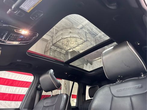 Used 2022 Jeep Grand Cherokee Summit AWD/4WD image 20