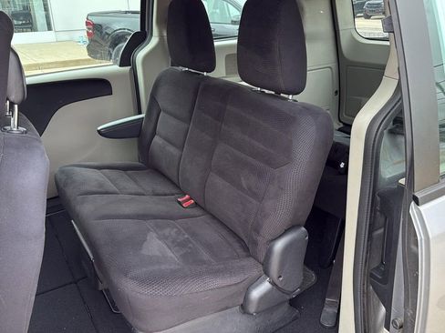 Used 2014 Dodge Grand Caravan American Value Package image 11