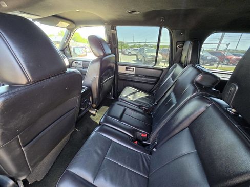 Used 2016 Ford Expedition Limited RWD image 5