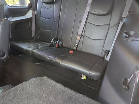 Used 2016 Cadillac Escalade Platinum AWD/4WD image 15
