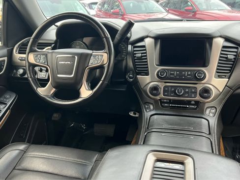 Used 2019 GMC Yukon Denali w/ Denali Ultimate Package image 26