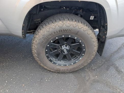 Used 2021 Toyota Tacoma SR AWD/4WD image 22