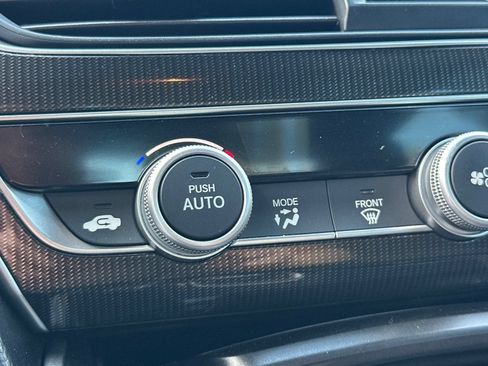 Used 2022 Honda Accord Sport image 28