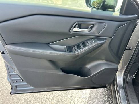 New 2026 Nissan Rogue SV FWD image 18
