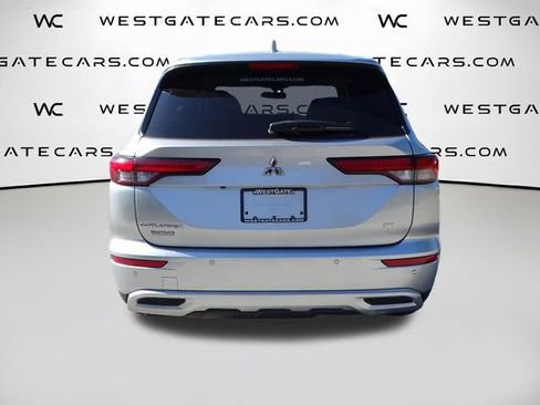 Used 2022 Mitsubishi Outlander SE image 10